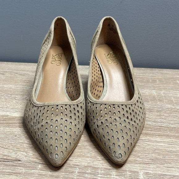 Franco Sarto Dew Perforated Kitten Heel Shoes Nude Genuine Suede Pointed Toe 9 - Picture 2 of 9